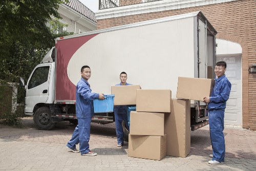 Local removals service for homes and flats in Kennington